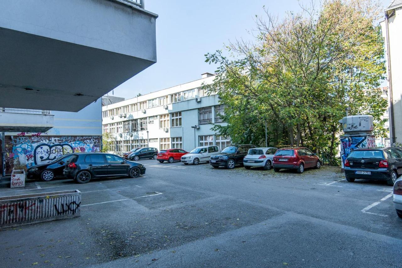 Modern 2Bdr Apartment In The Center- Free Parking Sarajevo Bagian luar foto