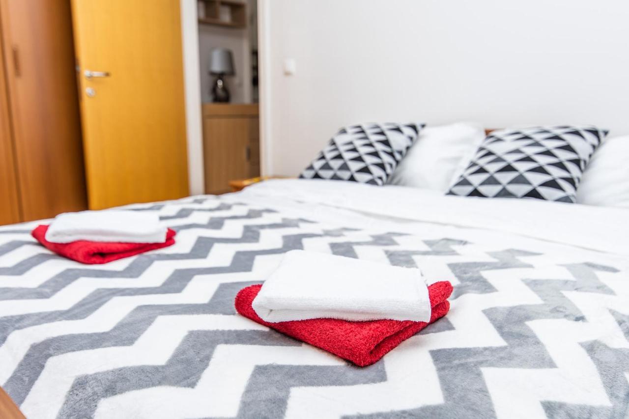 Modern 2Bdr Apartment In The Center- Free Parking Sarajevo Bagian luar foto